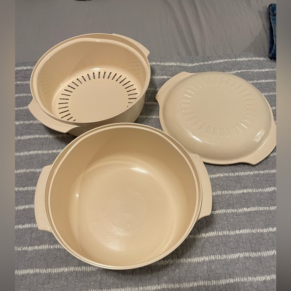 Tupperware Microwave Stack Cooker Steamer Almond 3 Qt 5 Piece Set Vintage - Picture 1 of 6